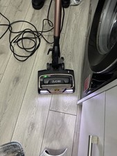 Shark DuoClean Upright Vacuum Cleaner (9 months old) – Excellent Condition