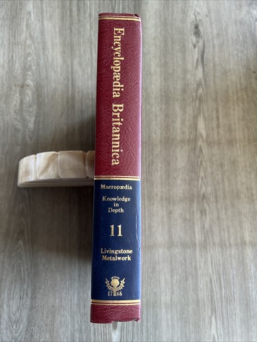 1979 volume macropaedia - 11,