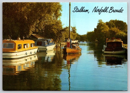 Postcard england stalham - england,
