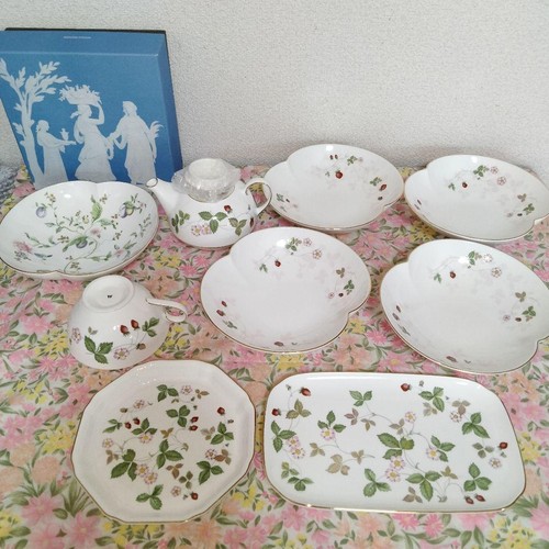 Wedgwood wild strawberry - wedgwood,