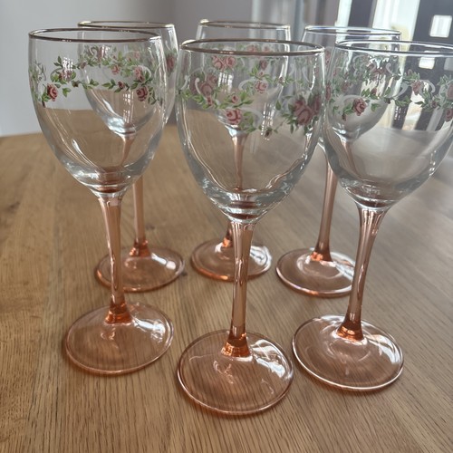 Pink stemmed wine - x,