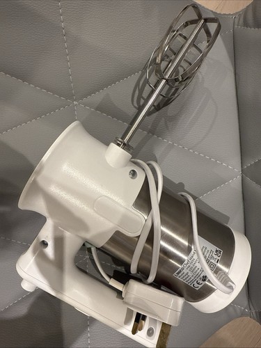 Hand mixer - hand,