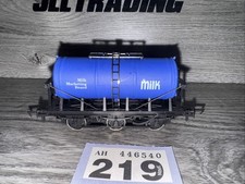 OO Gauge Dapol Milk Marketing