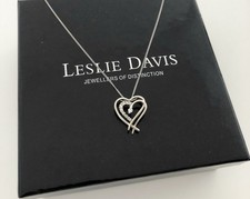 Leslie Davis 9ct 9k White Gold Double Heart Love Sparkle Necklace 375 18” 1.85g
