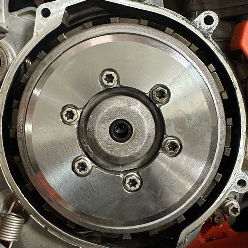 Traction disc clutch - 9,