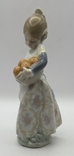 Lladro "Girl From Valencia"