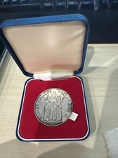 1977 Great Britain Elizabeth II Silver Jubilee Queen’s Award Boxed Silver Medal