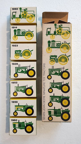 John deere ertl miniature - deere,