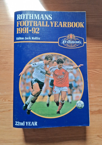 Rothmans football yearbook - rothmans,