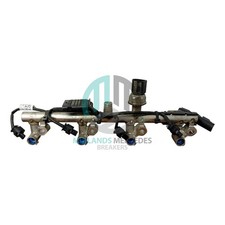 MERCEDES-BENZ SLK R172 High Pressure Fuel Rail & Pressure Sensor A2710705495