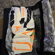 goalkeeper gloves size 10