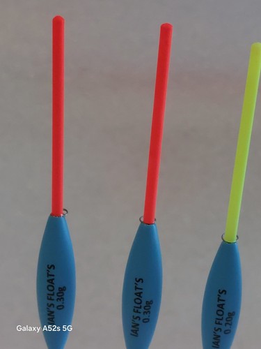 Paste floats at - 2, 0.2g