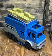 BEN 10 TRANSFORMING TRUCK VAN