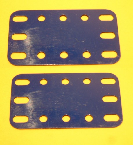 Two blue meccano plastic - meccano,