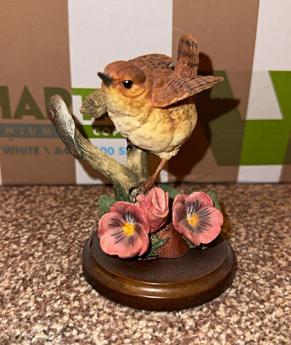 Country artists wren bird - artists,