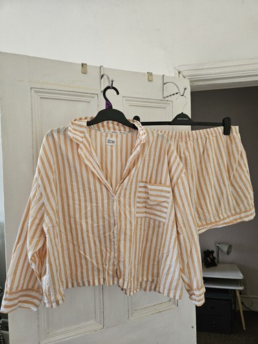 Plus size 20 shorts - size,