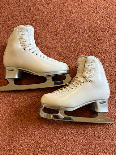Jackson premier white figure - premier,