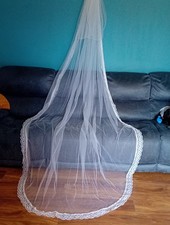 white single tier chapel length veil with comb slide lace edge v45
