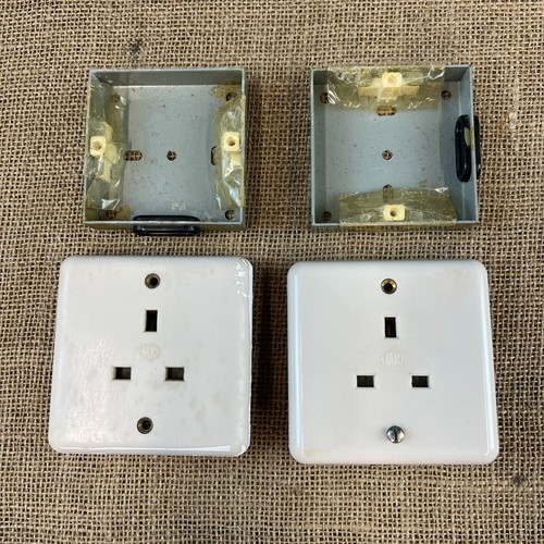 Vintage single 13 amp - 2,