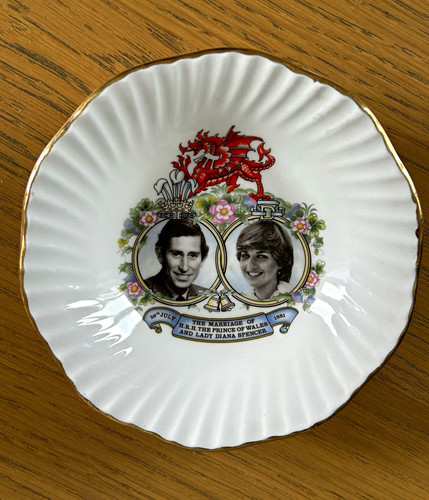 Elizabethan fine bone - fine,