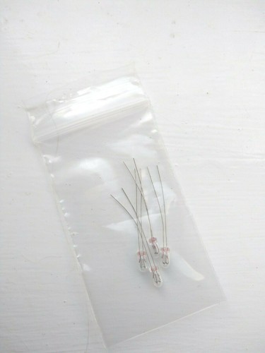 Scalextric spare grain of - 4,