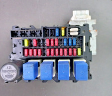 Genuine Used Nissan Navara D22 2.5L Diesel Fuse Box Relay Unit 2002-2006