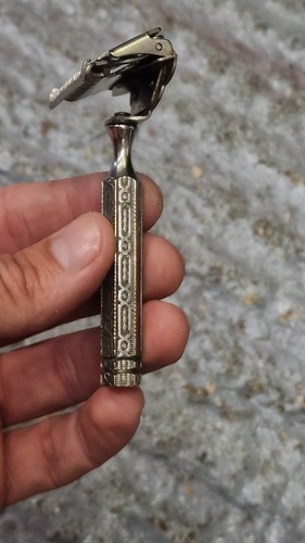 Ever ready safety razor - ever,