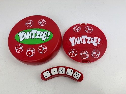 Travel yahtzee game hasbro - yahtzee, red