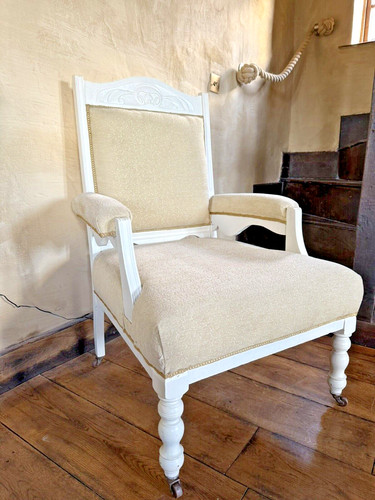 Antique victorian white pale - &,