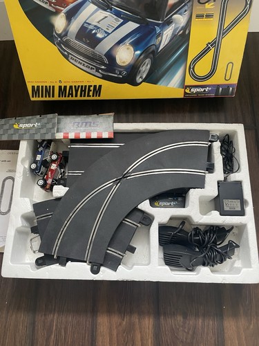 Scalextric mini mayhem - scalextric,