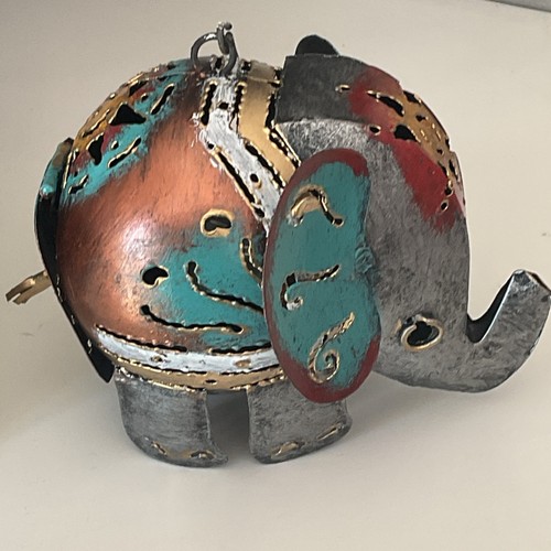 Metal elephants tealight - metal,