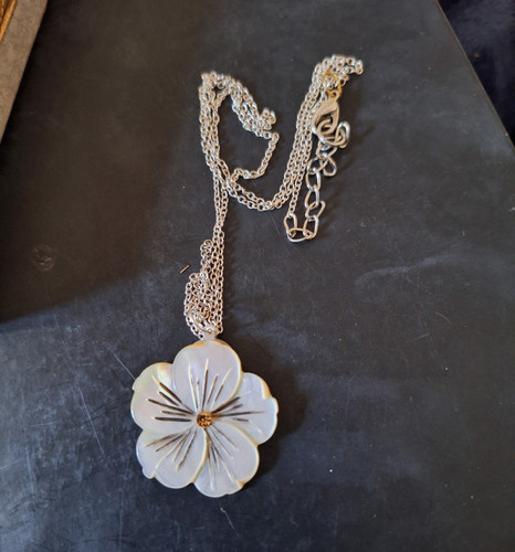 Shell flower pendant - pendant, necklace
