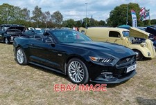 PHOTO  2015 FORD MUSTANG CONVERTIBLE WITH 305 CU. IN./5.0 LITRE V8 COYOTE ENGINE