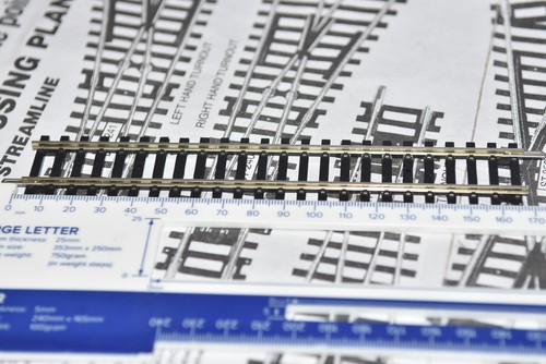 Hornby gauge r600 straight - hornby,