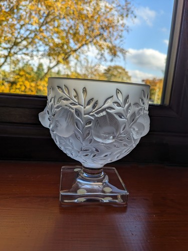 Lalique elisabeth vase new in - new,