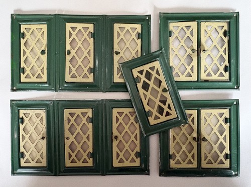 Bundle vintage dolls house - bundle,