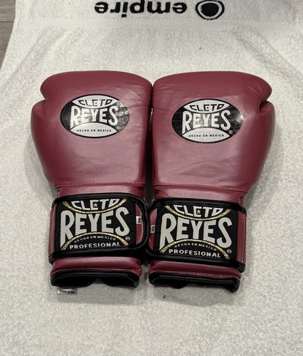 Cleto reyes 14oz boxing gloves - cleto,