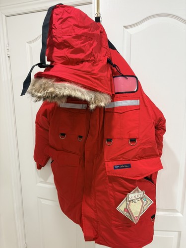 New canada goose resolute - goose,