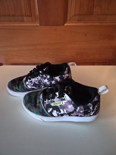 Youth heelys shoes - heelys,