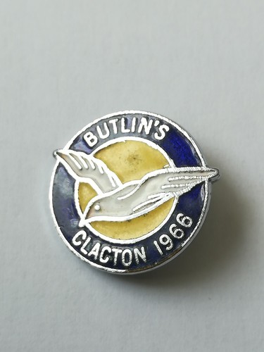 1966 butlin clacton badge - butlin's,