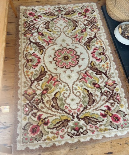Vintage 1970s wool - vintage, axminster
