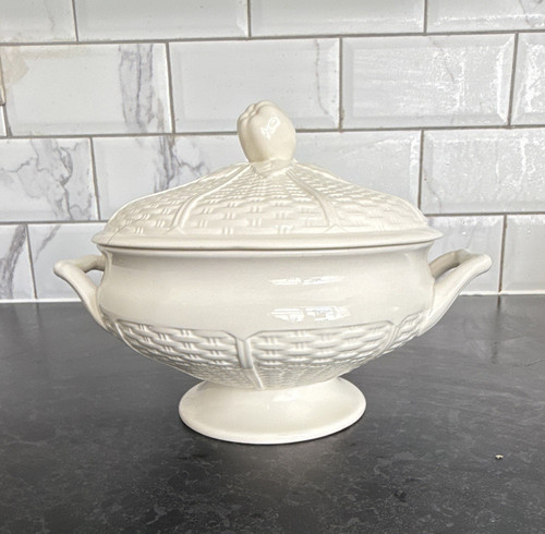 Wedgwood willow weave white - willow,