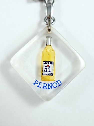Keychain bourbon pernod - -,