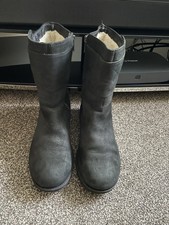 Ladies Black Ugg Boots Size 7.5