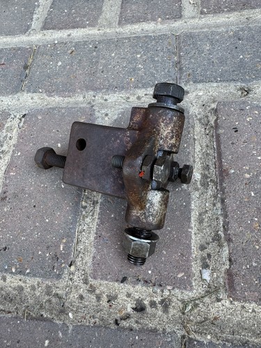 Merry tiller bracket - tiller,