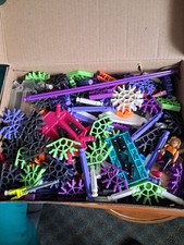 Knex Bundle mixed pieces 900 Grams