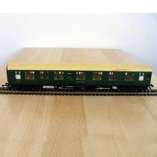 00 Gauge Hornby R933 SR Southern Mk1 Composite Coach 5740 for Model Railway