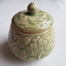 Korean Celadon pottery jar Sanggam pot lid carved relief vintage green glaze 9cm