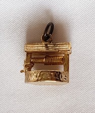 Pendant / Charm ~ Wishing Well