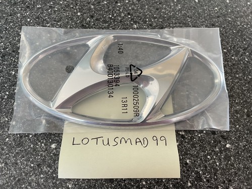 Brand new hyundai grille - brand, badge